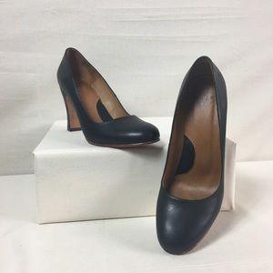 John Fluevog Classic Pump - Black - US 10 EU 40